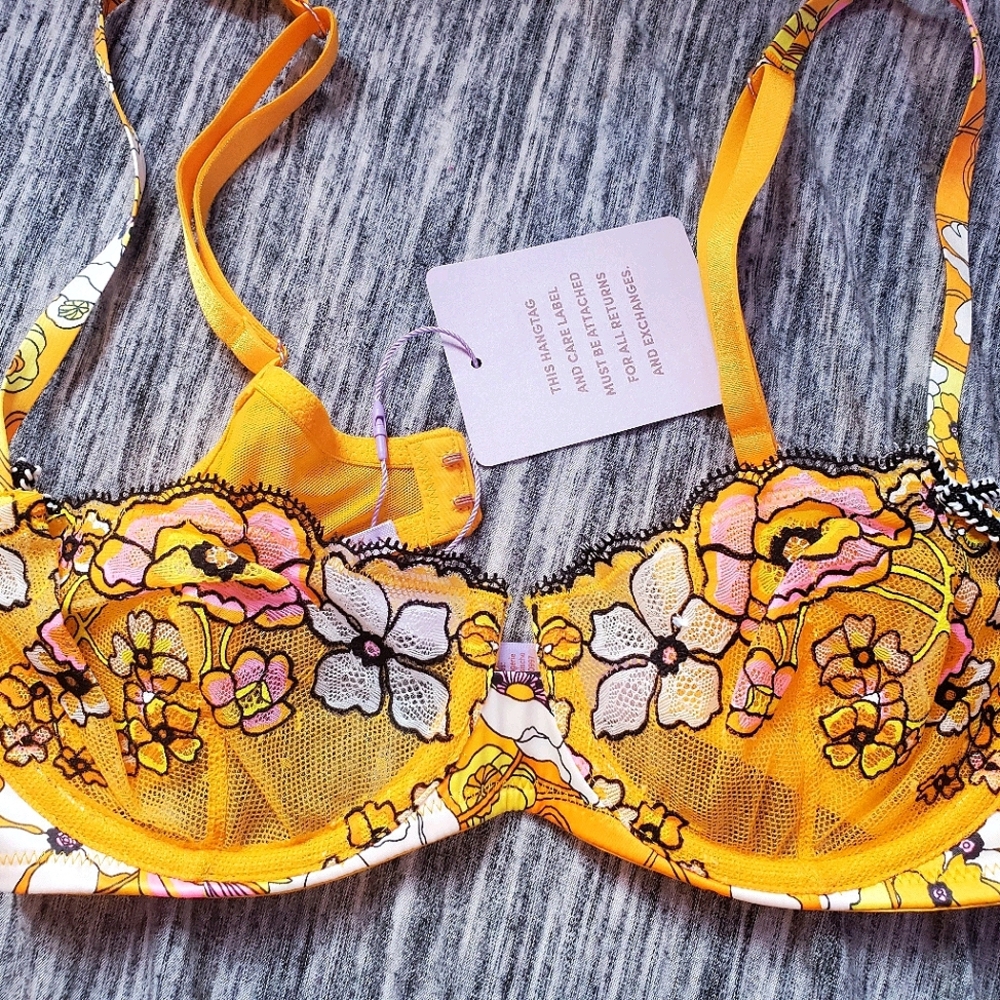 Savage X Fenty "Poppy" Balconette Bra